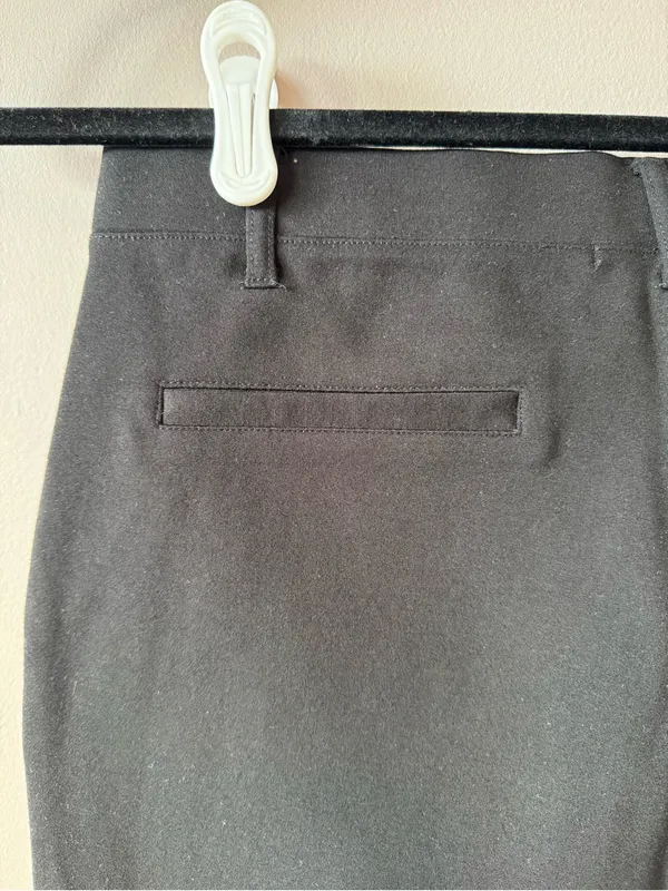Quince Women’s Black Ultra-Stretch Ponte Straight Leg Pants Size Medium - Image 8