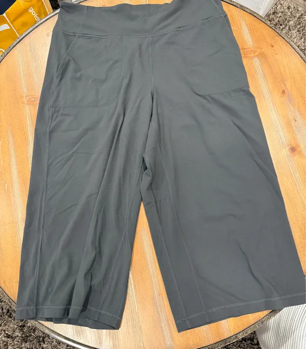 Lululemon Align Wide Leg Super-High-Rise Crop Graphite Gray Women's Size 18 - Image 5