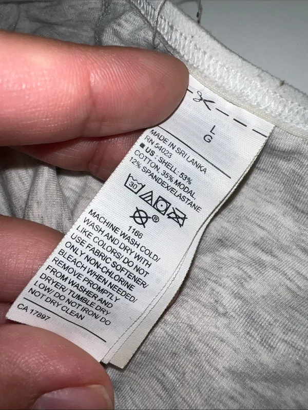 Old Navy Light Gray Cropped Camisole Bralette - Image 4