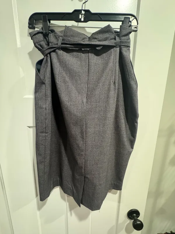 Banana Republic Skirt Pencil Stretch - Image 3