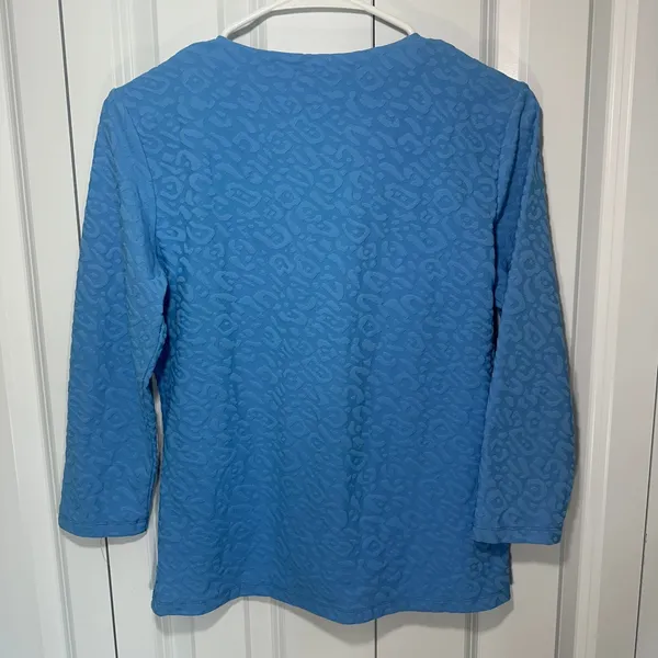 J.McLaughlin Top Women Small Blue Leopard Jacquard Split Neck 3/4 Sleeve Preppy - Image 5