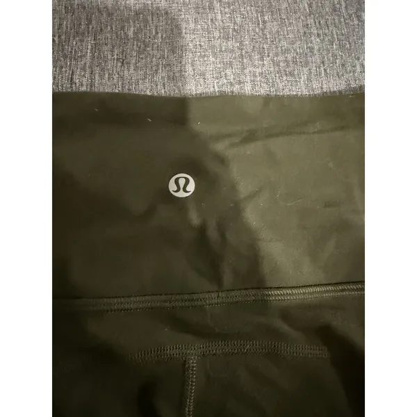 Lululemon Women's High Rise Flare Yoga Pants Olive Green Align Material Sz 6 - Image 9