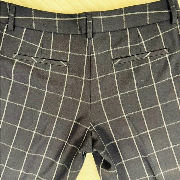 Express Editor women’s size 6R dress pants black with white plaid - Image 7