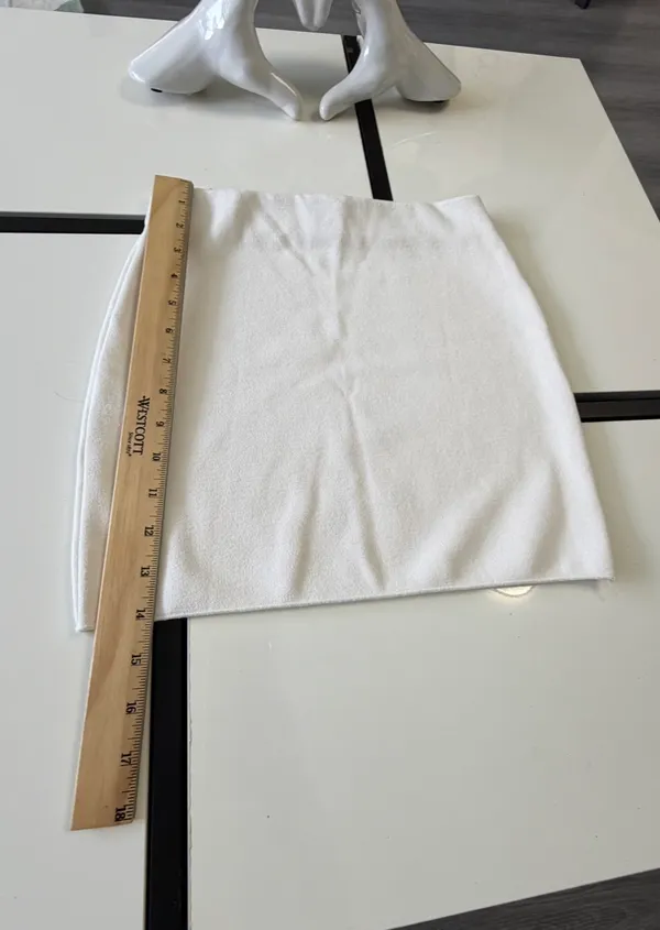 ZARA White Textured Knit High-Waisted Mini Skirt - Size S - Image 4