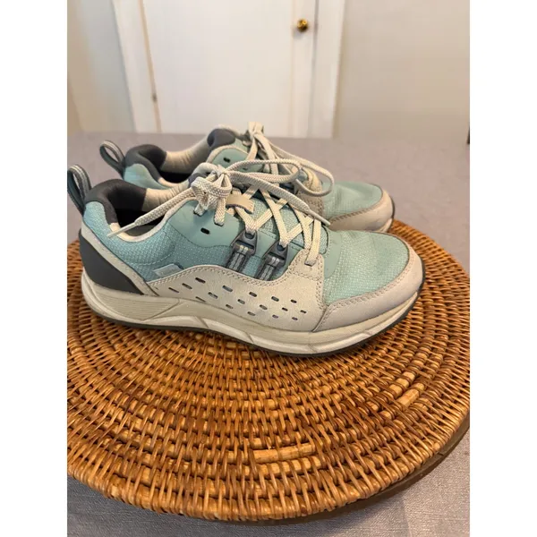LL Bean Trail Model Waterproof Hiking Shoes Light Blue Grey Womens Low Top‎ - Image 4