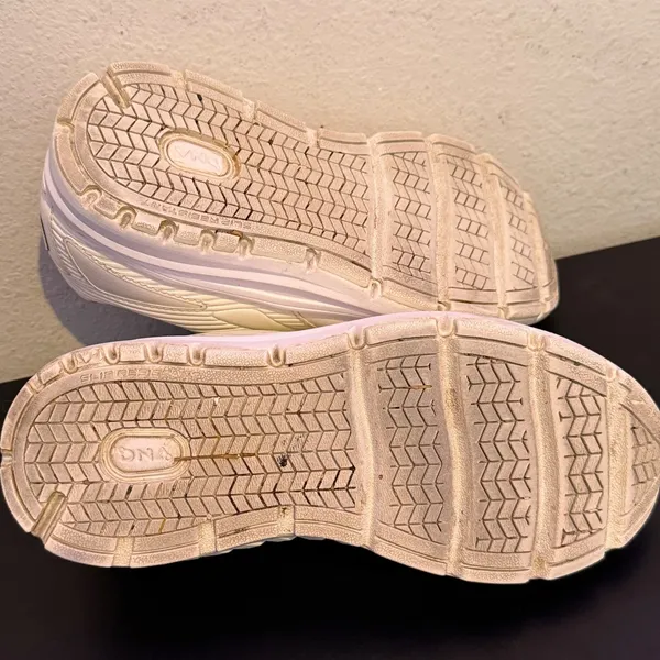 Brooks Addiction Walker V-Strap 2 White Leather Walking Shoes Womens 8.5 - Image 12