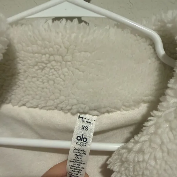 ALO Yoga Cream Foxy Sherpa Zip Bomber Jacket - Image 2