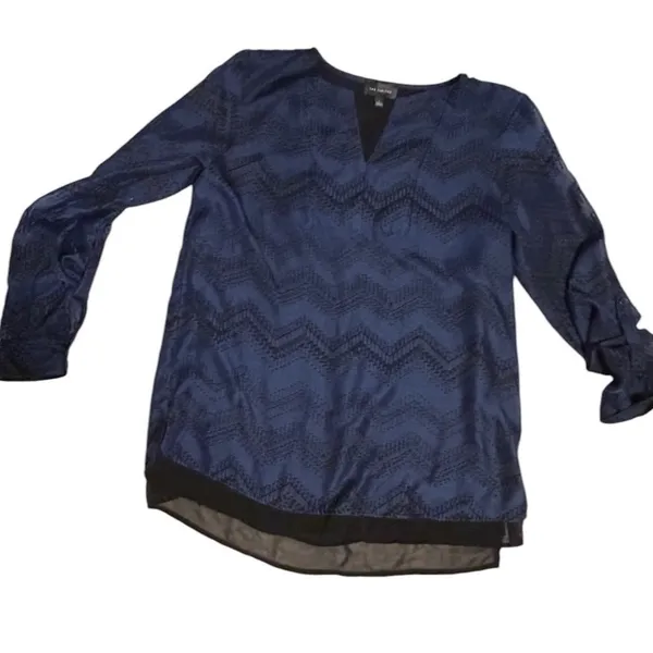 The Limited‎ Navy Blue Chevron Clip Dot Roll Tab Sleeve Blouse Small - Image 8