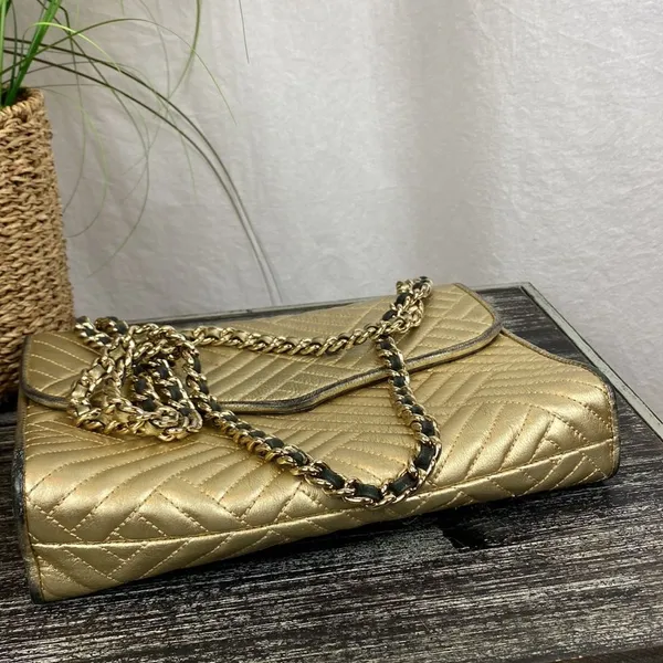 Rebecca Minkoff Gold Quilted Chain Shoulder Handbag - Image 5