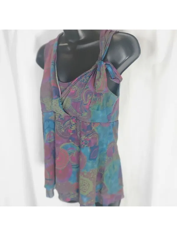 Daisy & Clover Paisley Nylon Pullover Babydoll Sleeveless Top - Image 2