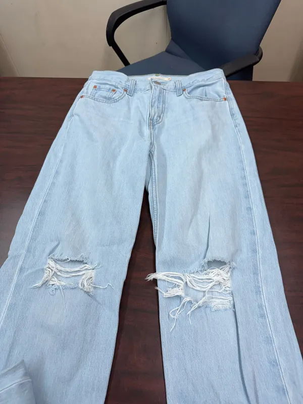 Levi’s Low Pro Straight Light Wash Jeans Size 26 - Image 2