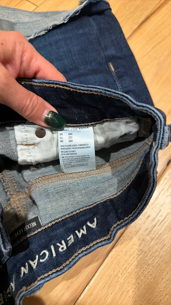American Eagle Shorts - Image 3