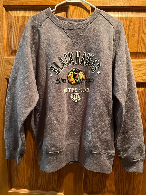 Chicago Blackhawks Sweatshirt - Image 2