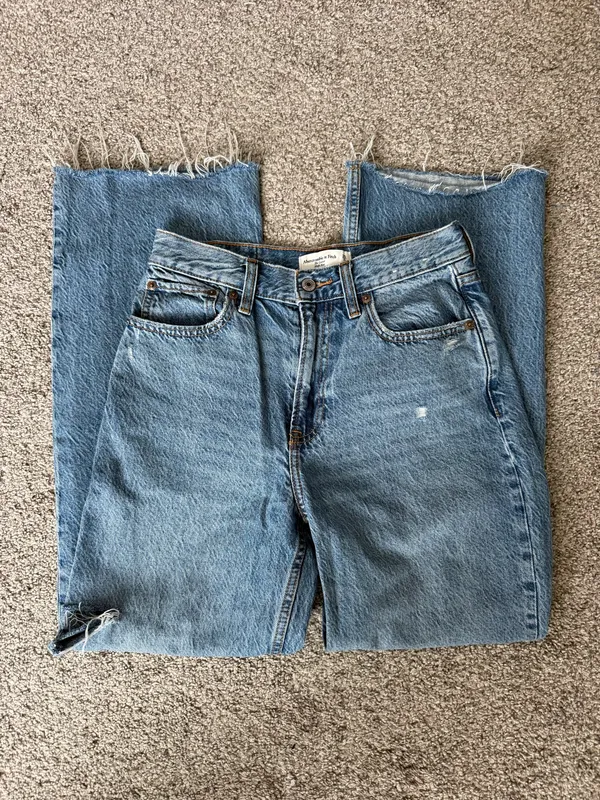 Abercrombie Jeans - Image 3
