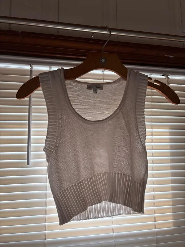 White crop top - Image 2