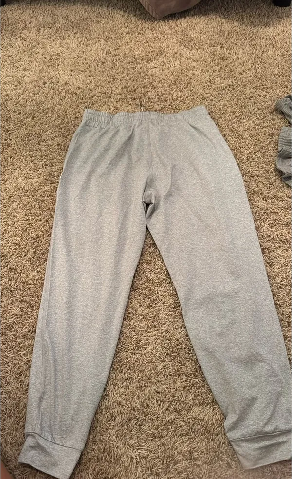Vuori Joggers Women’s - Image 6