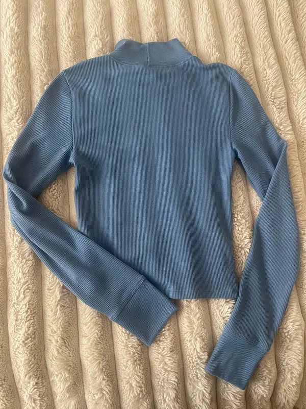 American Eagle Outfitters Top Turtleneck Knit - Image 3