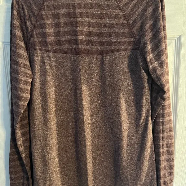 Avia workout long sleeve shirt - Image 3