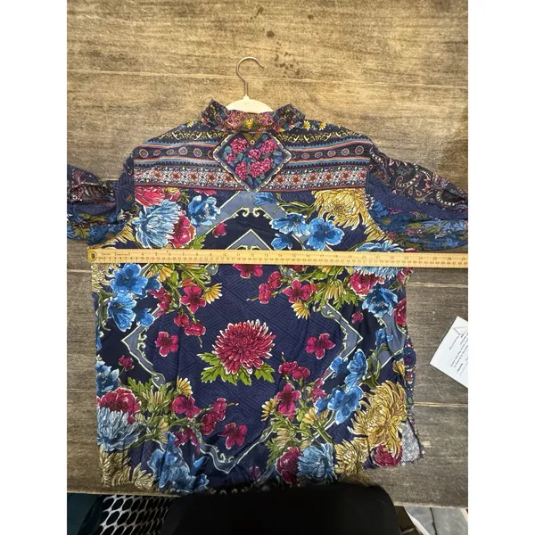 John Mark women's mixed-print button-front tunic‎ Size Large Silky Floral Boho - Image 8