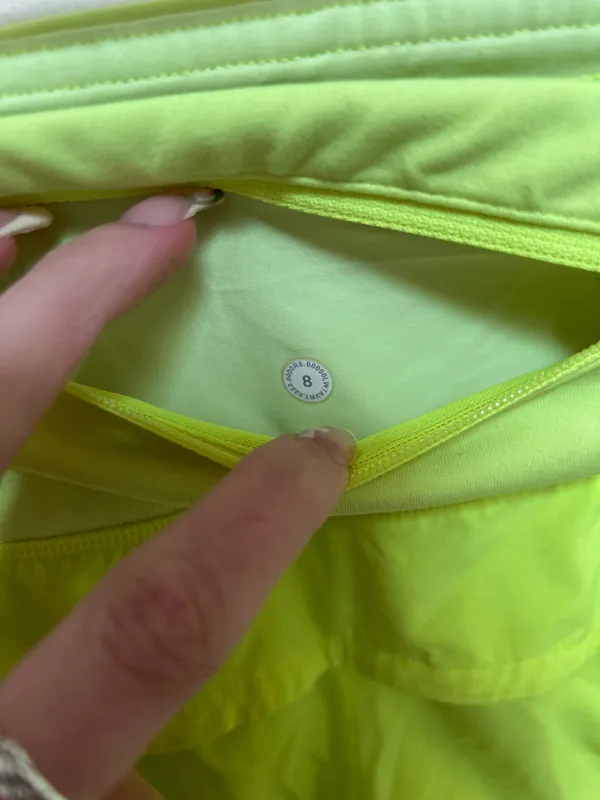 Lululemon Speed Up Mid-Rise Short 4" - Image 4