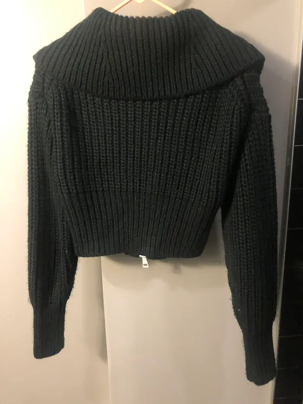 Urban Outfitters Sweater - Image 4