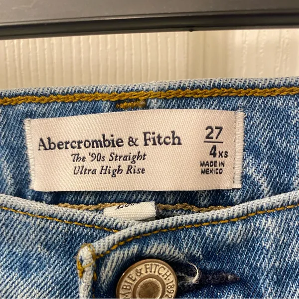 Abercrombie & Fitch Light Blue High Rise Straight Leg Jeans - Image 3