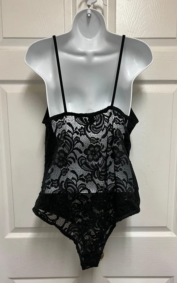 Nasty Gal Black Body Party Lace Plunging V Bodysuit - Image 5