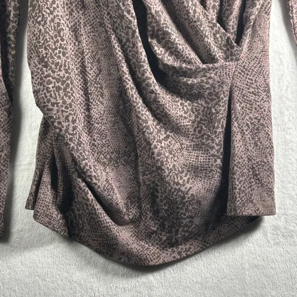 Ann Taylor‎ Womens Long Sleeve Wrap Snake Print Shirt Top Size Medium - Image 7