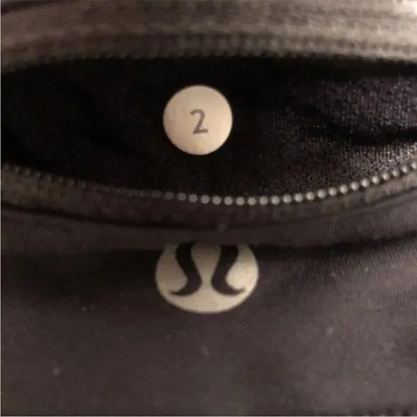 Rare HTF Lululemon Embossed Blackbird Nesting Bird Scribble Speed Shorts 2 XS - Image 3