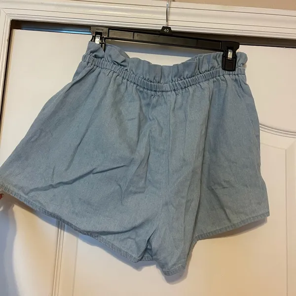 Hope's paper bag shorts - Image 2