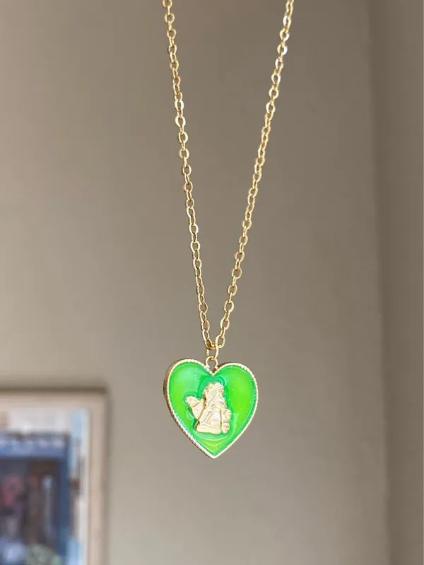 gold tone stainless steel angel cherub green heart goth cute chic antique style necklace👼💗 - Image 6