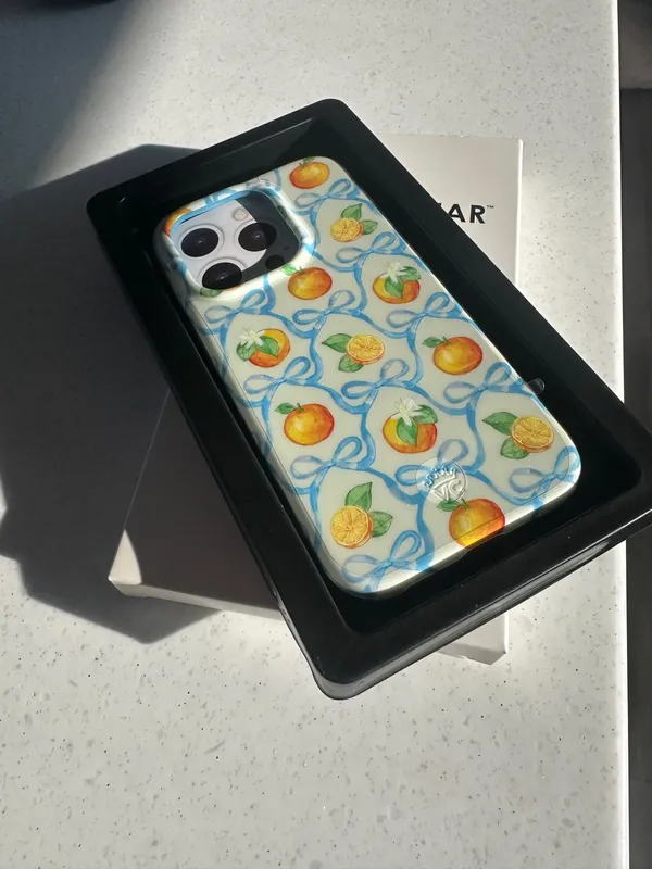 Velvet Caviar iPhone 14 Pro Case - Image 3