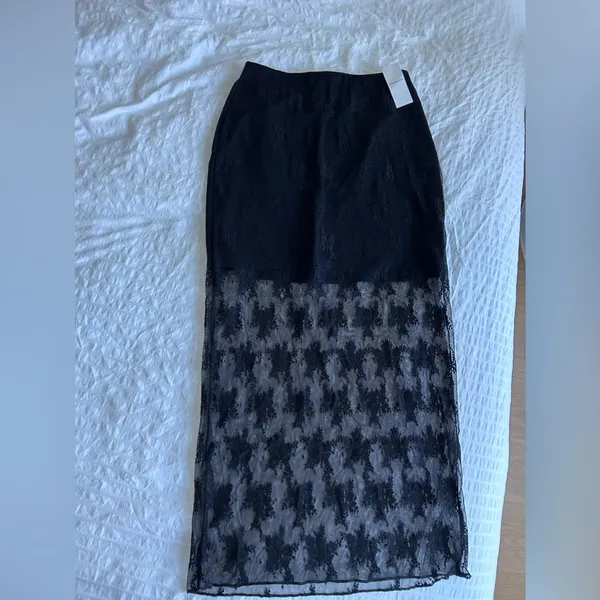 NWT Abercrombie Lace Midi Skirt - Image 5