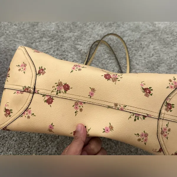 Coach x Disney Floral Tote Bag (NO WRISTLET) - Image 9