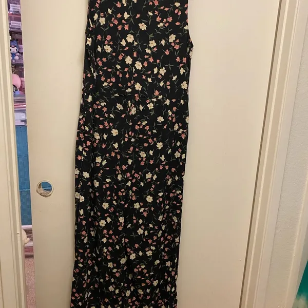 Lulus Women’s Sleeveless Tank Jumpsuit M Medium Black Print Floral Chest 38” - Image 6