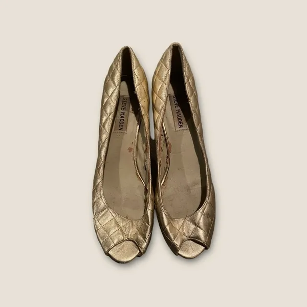 Steve Madden Open Toe Heels Gold 6.5 - Image 2