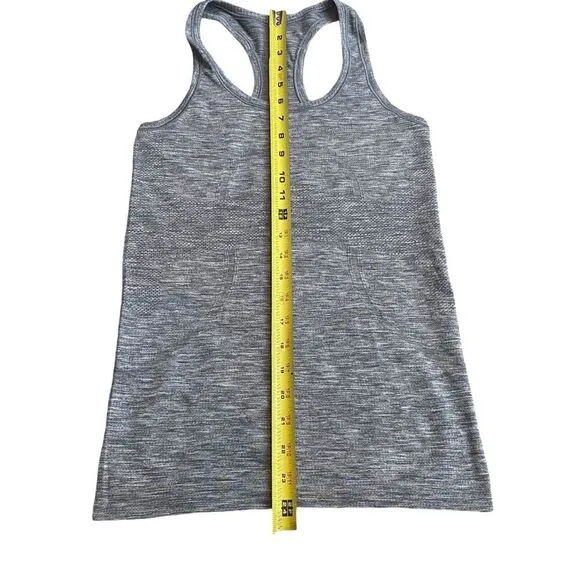 Lululemon Swiftly Tech Racerback Tank Size 4 Light Gray Marl Fitted Sporty‎ Gym - Image 9