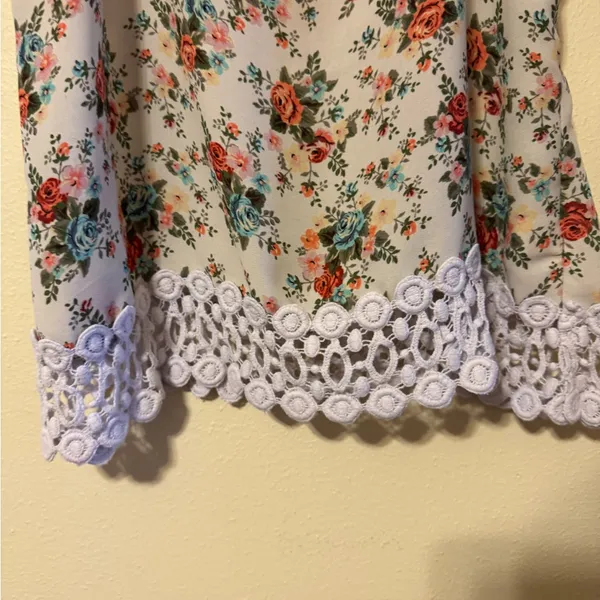 Liberty Love Floral Camisole with Lace Hem - Image 3