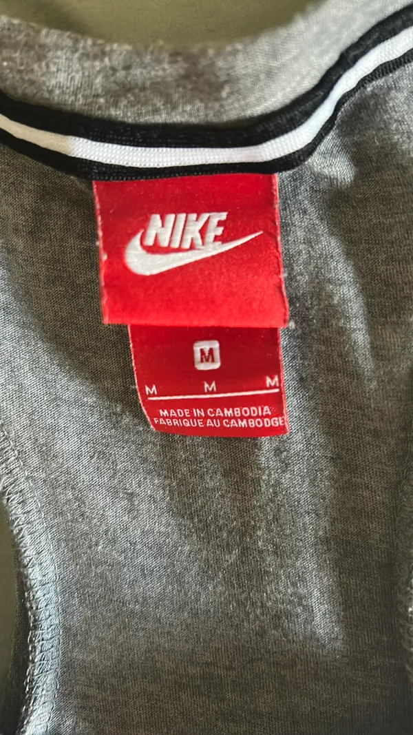 Nike Tank Top - Image 2