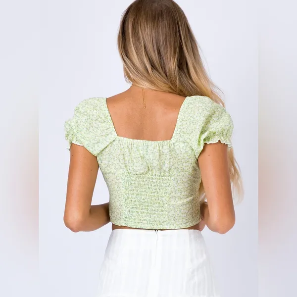Princess Polly Laguna Top in Green Size 8 - Image 4