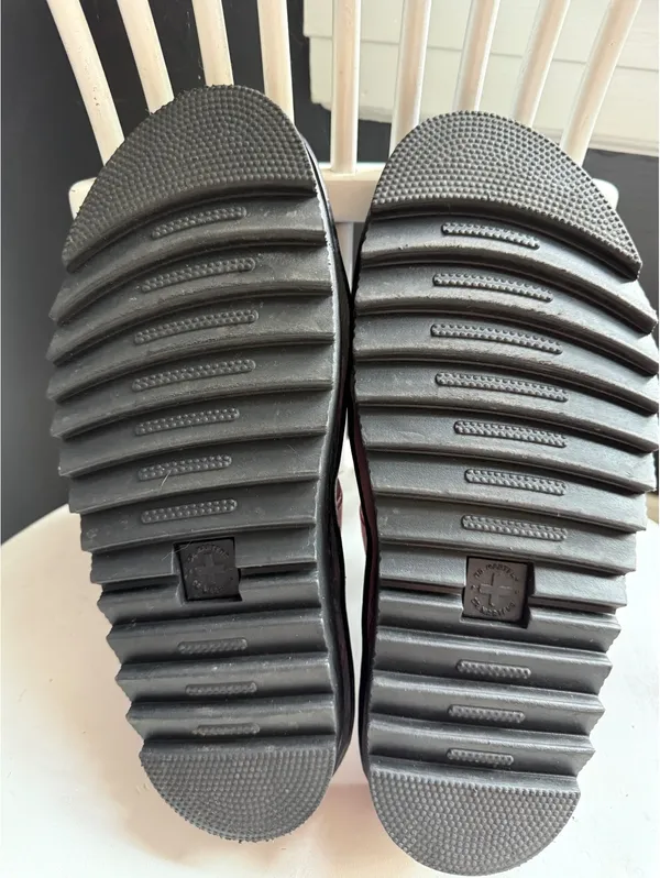 Dr. Martens Pink Triple Strap Sandals - Size 9 - Image 2