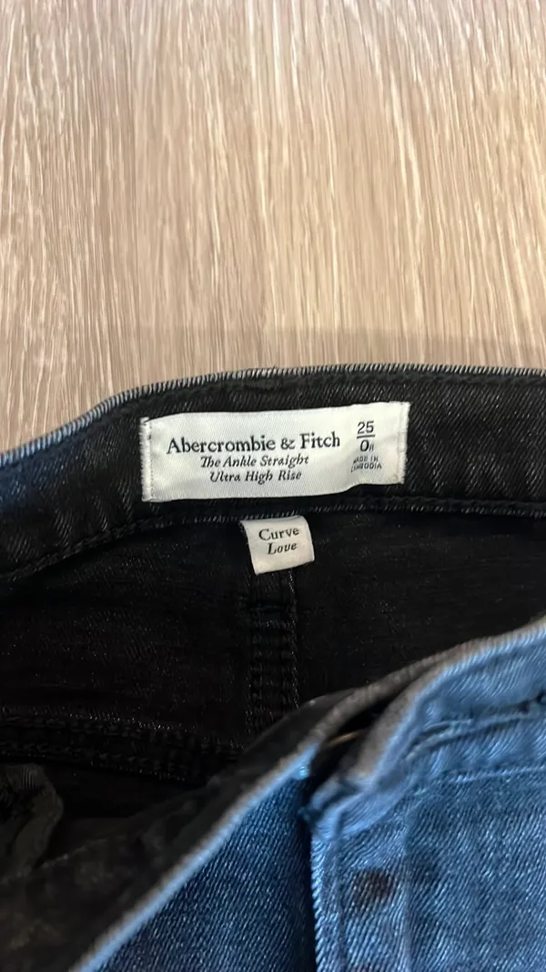 Abercrombie & Fitch Ankle Straight Jeans - Image 2