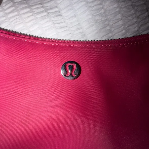 Lululemon purse  - Image 4