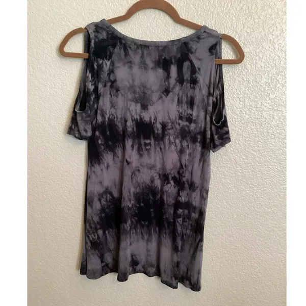 Ginger G Women's Black and Gray Cold-Shoulder Tie-Dye Short-Sleeve Top L - Image 2