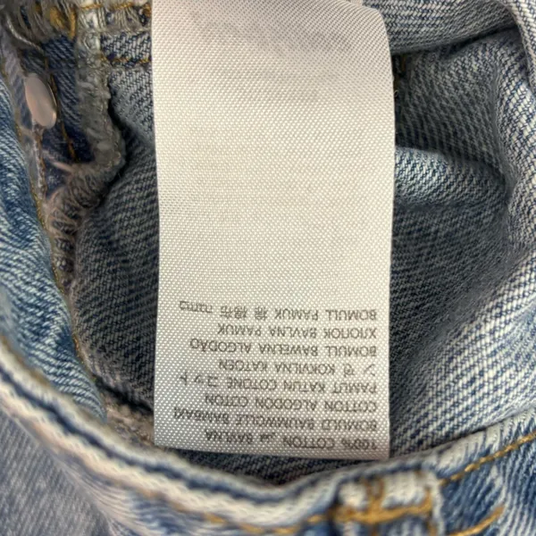 edikted pocketless mom jeans Distressed Button Fly Size Medium - Image 10