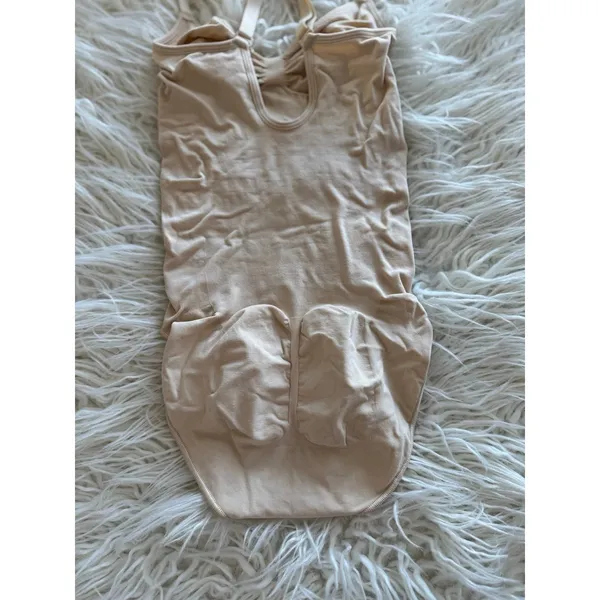 Skims Seamless Sculpt Brief Bodysuit Sand Size XS - Image 9