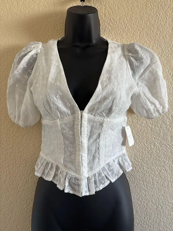 Altar'd State White Ellerie Embroidered Corset Top NWT - Image 4