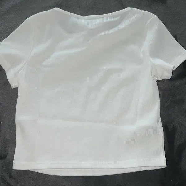 Princess Polly El Basico Cropped Tee in White Size 8 New with tag - Image 13