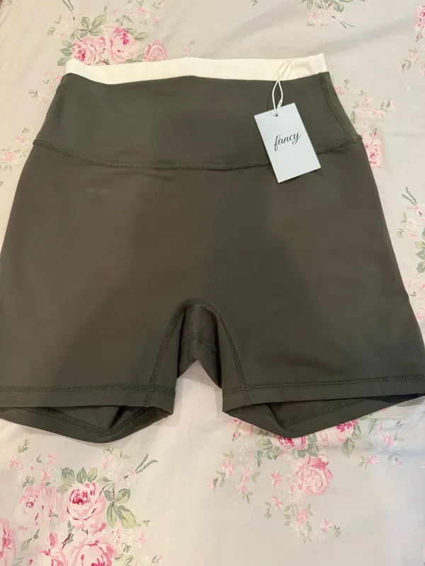 FANCY Jacket and Shorts Workout Set - Image 4