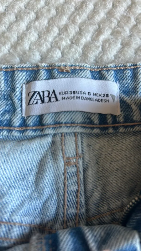Zara Jeans - Image 2